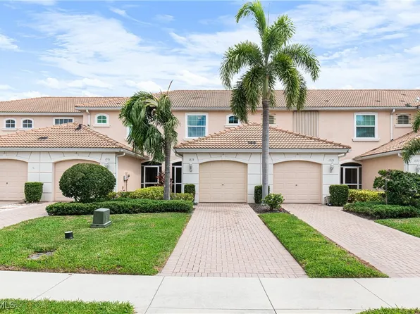 1373 Weeping Willow Ct, Cape Coral, FL 33909