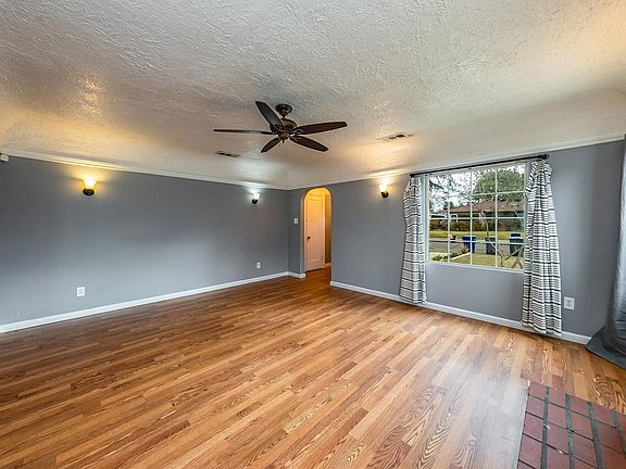 5th image of 1705 N Thorne Ave