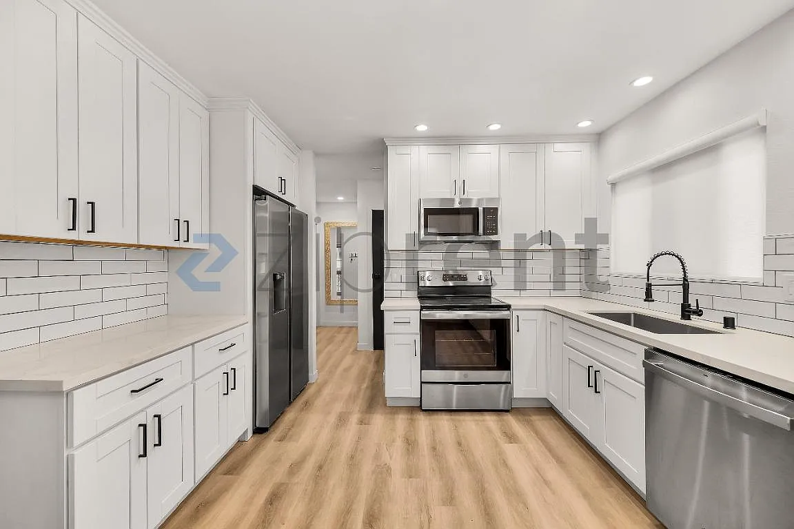 2 bed, 1144 sqft, $3,025 — Photo 2