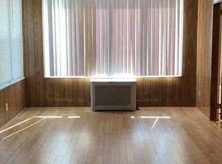 70-31 68th Pl, Ridgewood, NY 11385