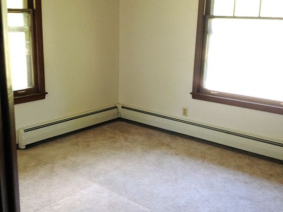 4th image of 708 1st Ave SE #7081/2