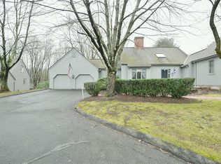 189 Redstone Hl #14, Bristol, CT 06010