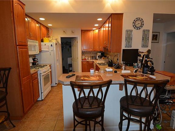 3rd image of 2301 Wheatland Cir