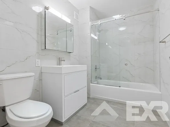 48 Somers Street image 8 of 22