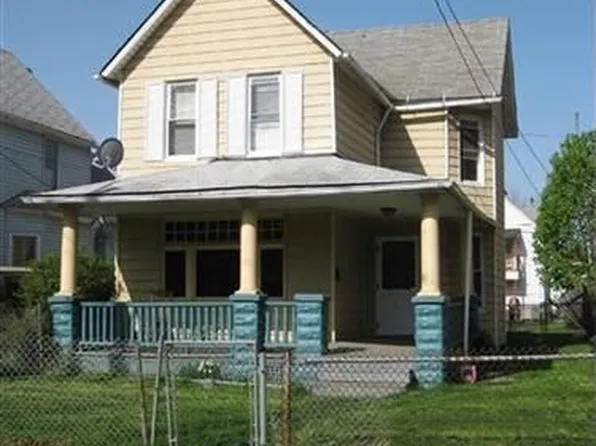 3136 W 86th St, Cleveland, OH 44102