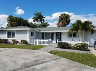 8115 Pine Tree Ln, Lake Clarke Shores, FL 33406