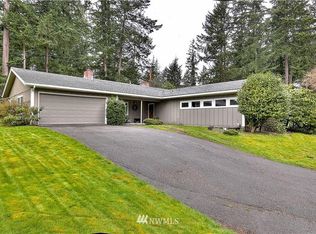10702 Sherwood Dr SW, Lakewood, WA 98498