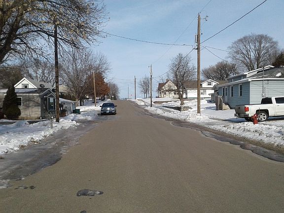 5th image of 30 Elm St N