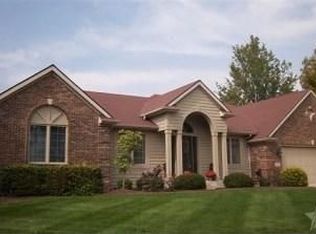 10319 Sona Marie Ct, Fort Wayne, IN 46825