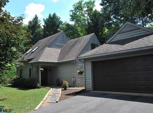 201 Homestead Ln, Charlottesville, VA 22902