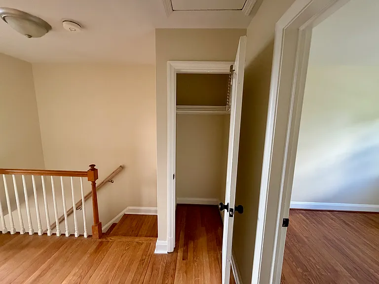 1644 Thetford Rd — Photo 9