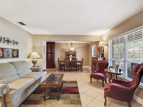 4th image of 3244 Hunter Ct