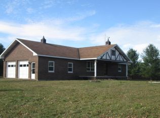 7007 Lakeshore Rd N, Palms, MI 48465