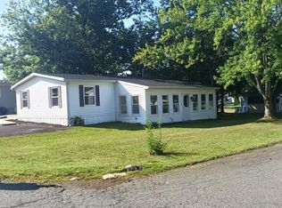 18 Oak Dr, Spring City, PA 19475