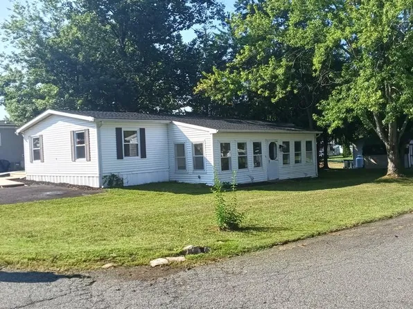 18 Oak Dr, Spring City, PA 19475