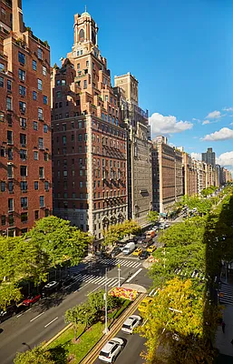 ベルナール・ビュッフェ、「NEW YORK-Park avenue」 BXL CAFE, New York City - Midtown - Menu, Prices, Restaurant