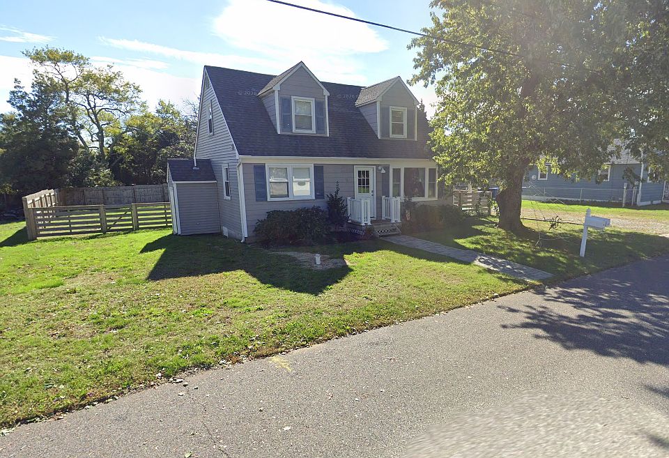 1st image of 33 Stanhope Rd #1