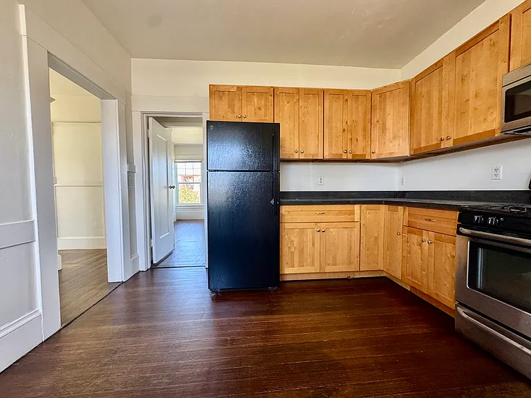 3629 West St — Photo 3