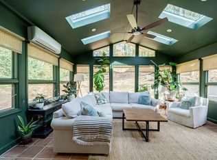 286 W Spalding Dr, Atlanta, GA 30328
