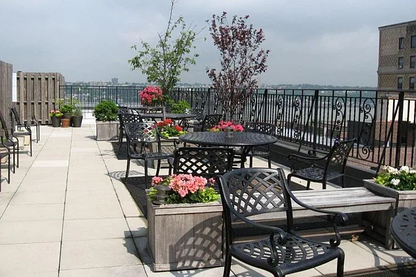 Rented by Rachel Realty | media 17