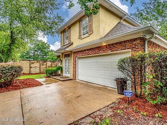 4th image of 12 Ashton Gardens Dr