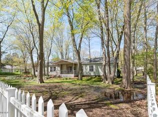 6411 Berrien St, Sawyer, MI