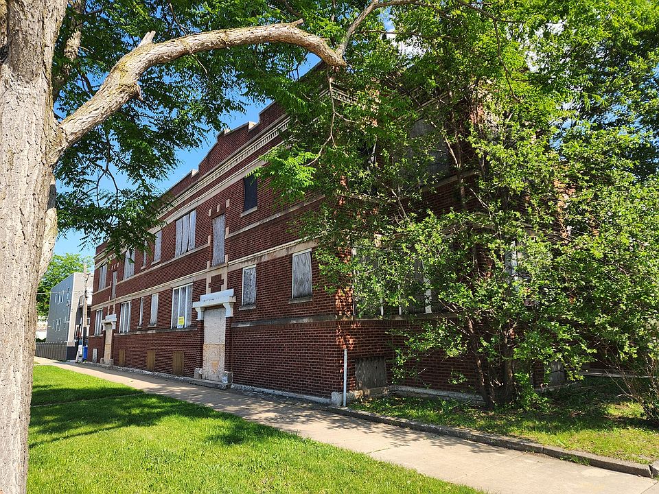 2nd image of 4921 W Maypole Ave