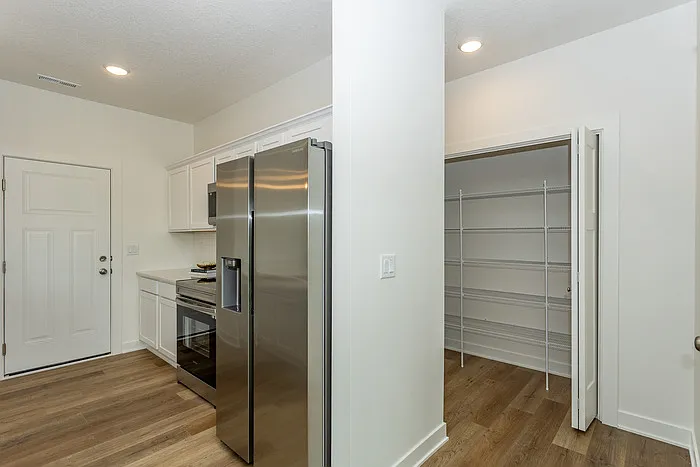3105 Bracken Pl — Photo 9