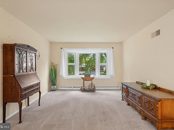 5th image of 4904 Kenyon Ct