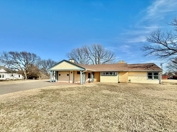 417 N 2nd St, Lincoln, KS 67455