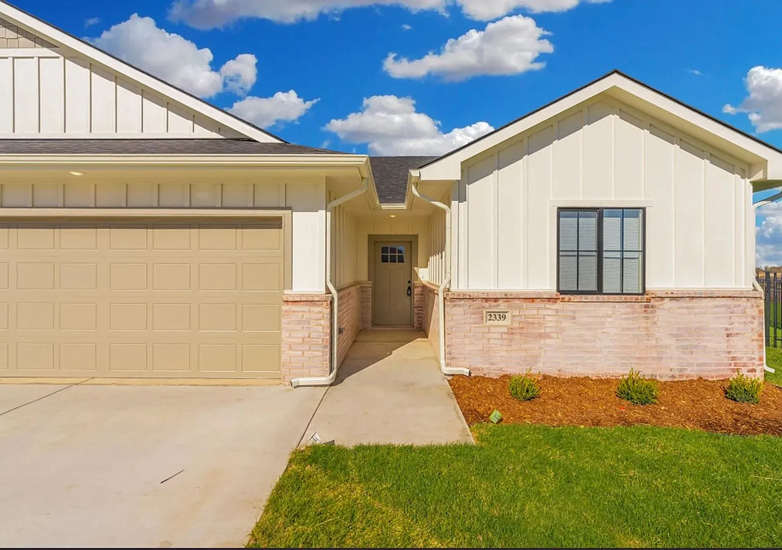 3 bedroom 2 Bathroom in Goddard, Ks — Photo 1