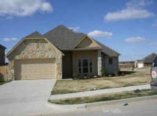 1602 Summercrest Dr, Cleburne, TX 76033