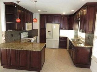 25 Forest Cir, Cooper City, FL 33026