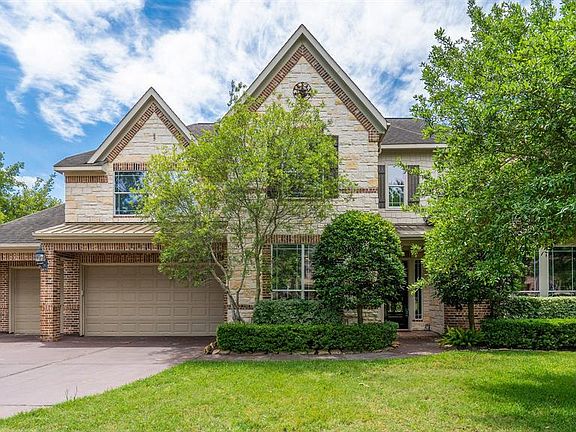 Stunning brick & stone elevation by Village Builders.