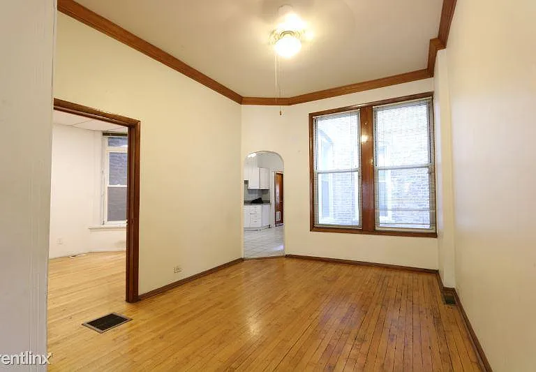 1414 W Polk St #1 — Photo 3