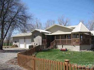 987 Black Mountain Rd, Thermopolis, WY 82443