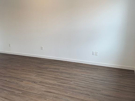 5th image of 124 Market St #401