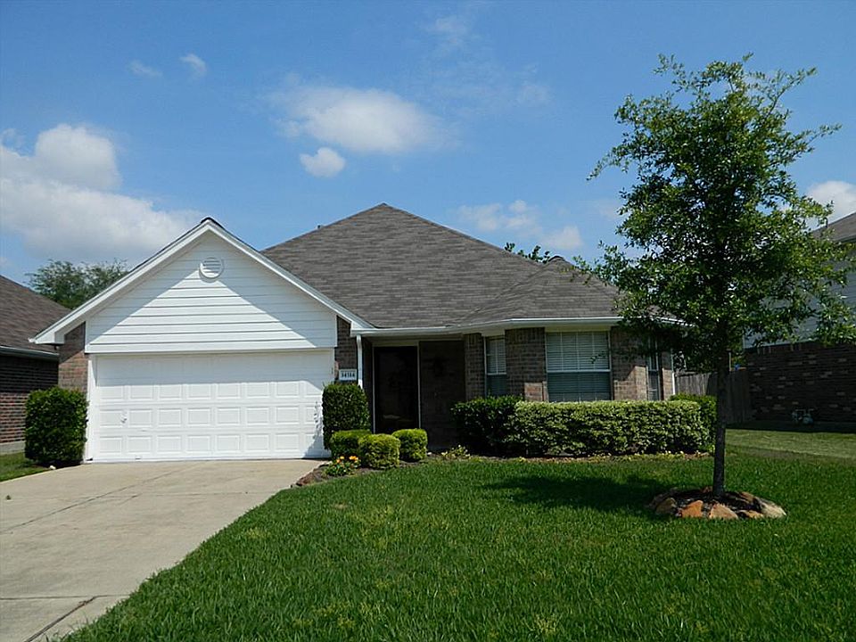 1st image of 14514 Chestnut Falls Dr