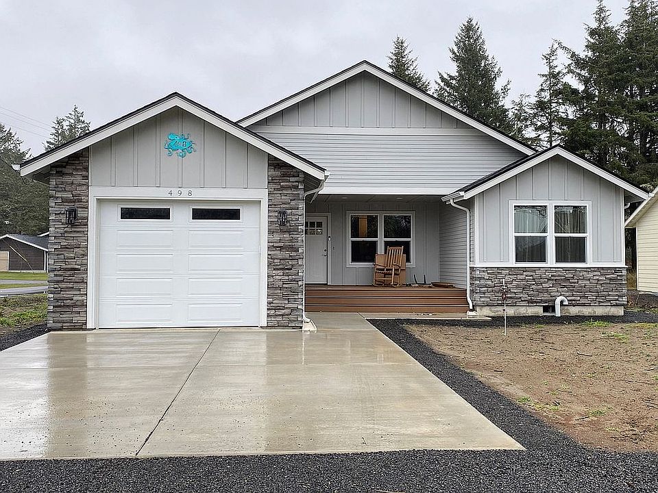 2nd image of 498 Octopus Ave NE