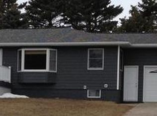 204 Hillcrest Ave, Enderlin, ND 58027