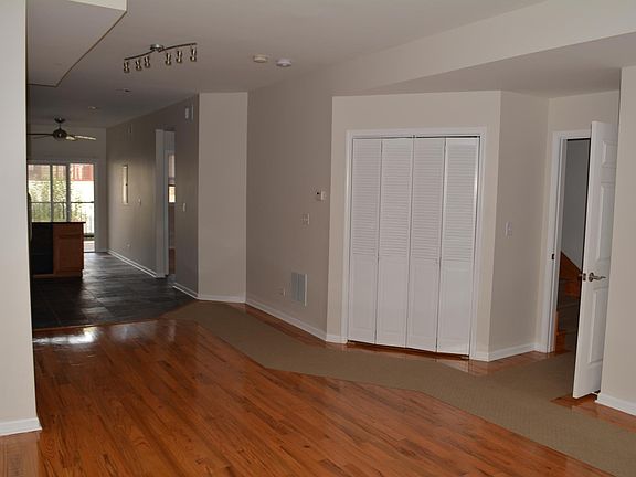 3rd image of 2532 W Carmen Ave #2