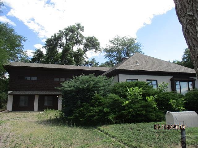 1st image of 600 Willow Ave