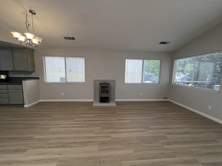 343 Horizon Cir — Photo 10