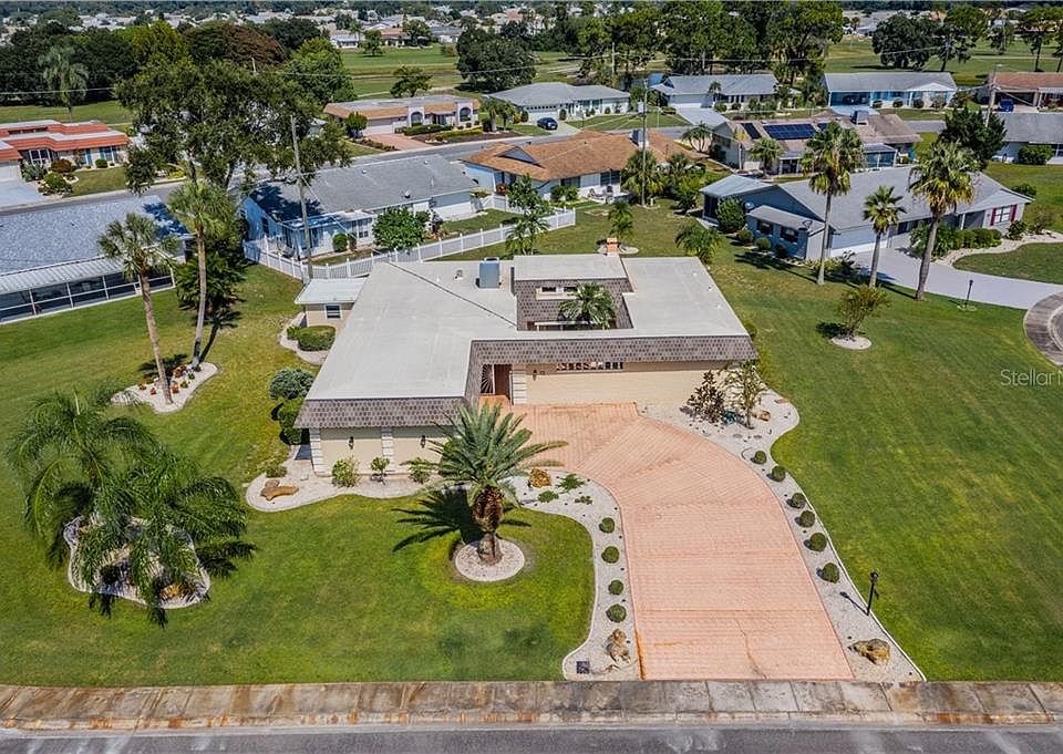 1st image of 715 Sahara Dr