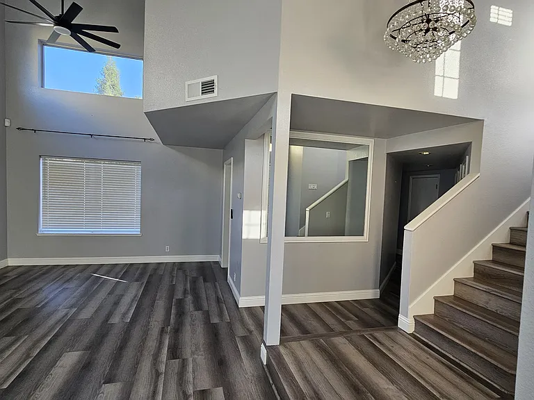 8409 Thornbury Dr — Photo 5