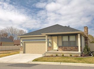 1014 W 250 N, Clearfield, UT 84015