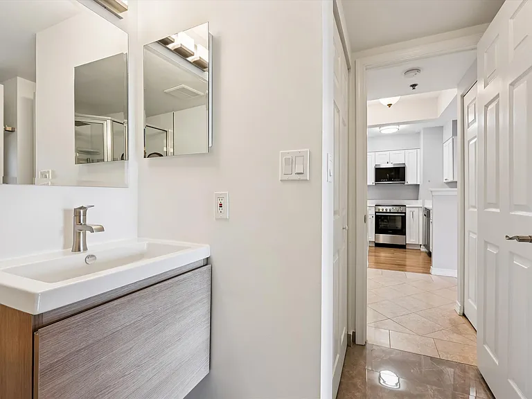 5809 Nicholson Ln #514 — Photo 27