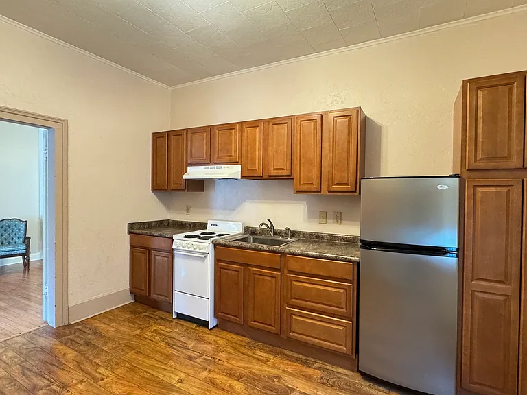 312 Lynn Ave — Photo 16