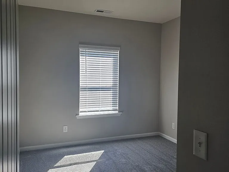 512 Lionheart Ln — Photo 13