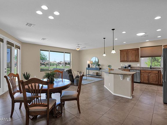 5th image of 2662 S SPRINGWOOD Boulevard #457